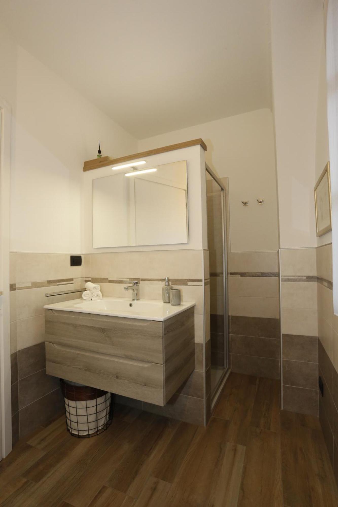 Via Roma Guest House Cherasco Exterior foto